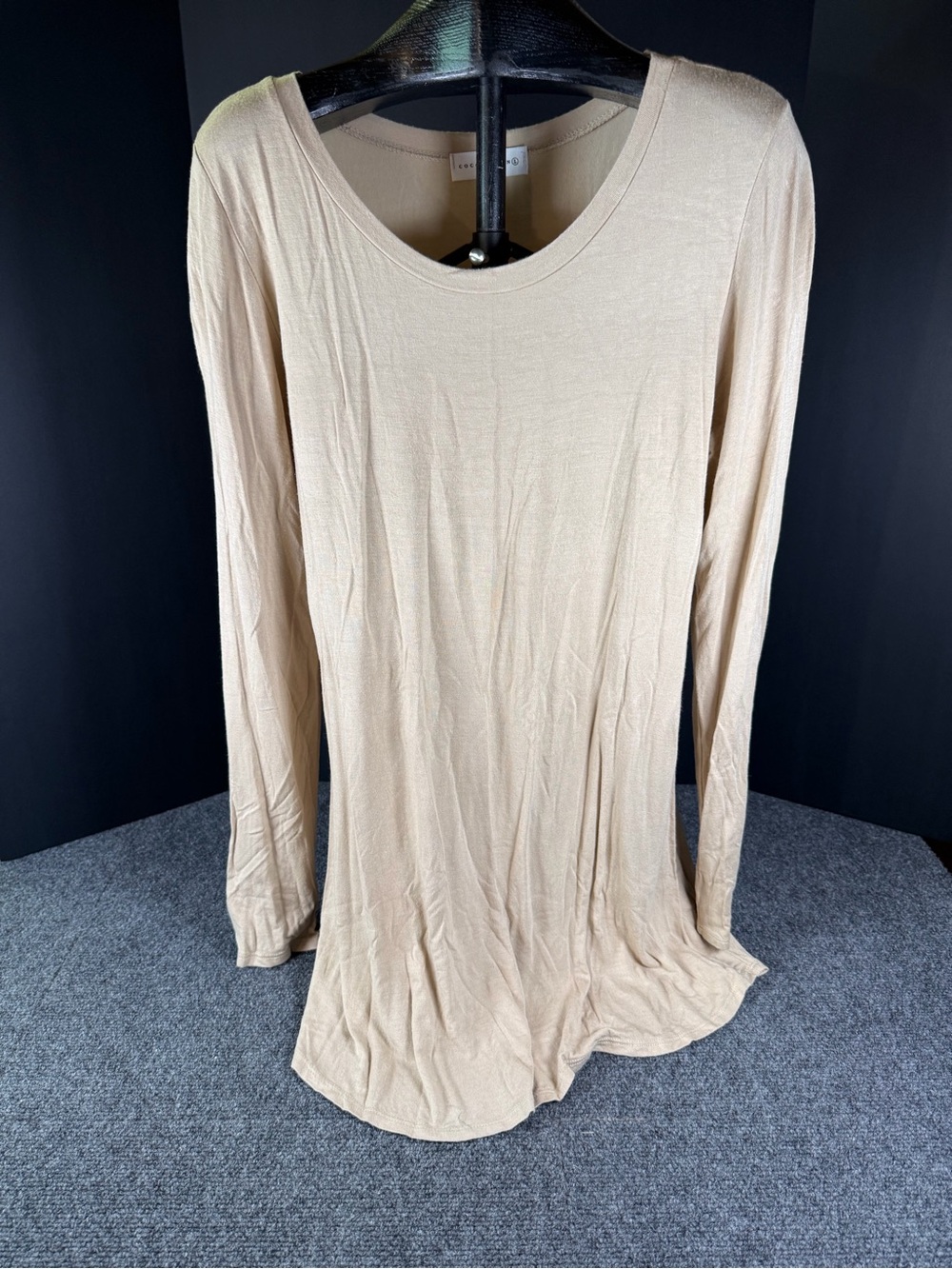 Coco & Main Beige Long Sleeve Scoop Neck Flowy Tunic Top - Size L
